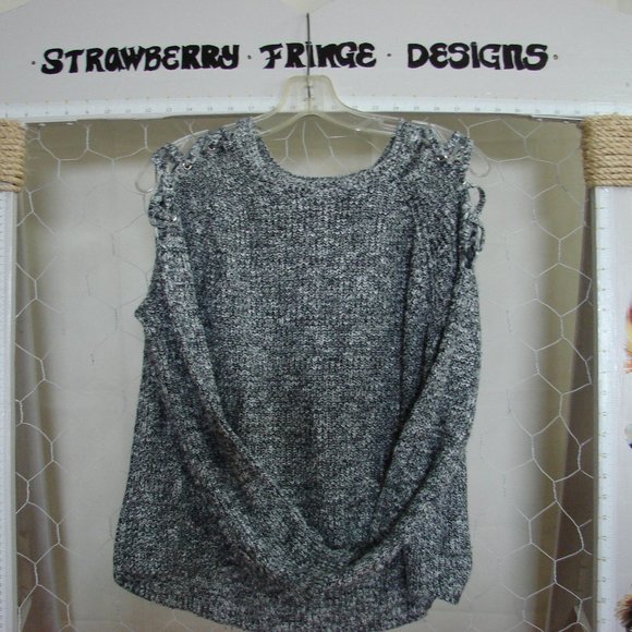 Black Ash Corset Sleeve Sweater Scoop Bottom - Picture 16 of 16